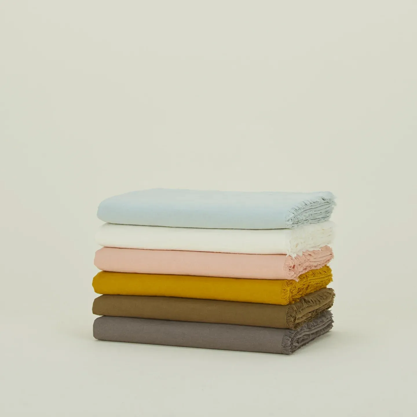 Essential Cotton Tablecloth (Ivory)
