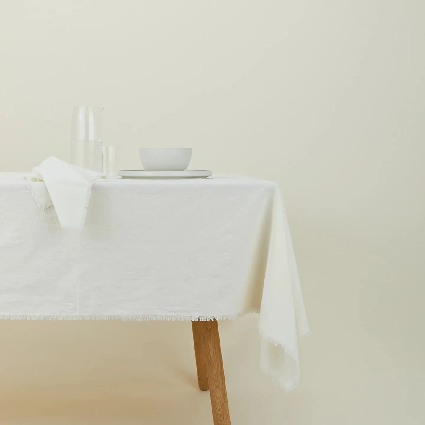 Essential Cotton Tablecloth (Ivory)