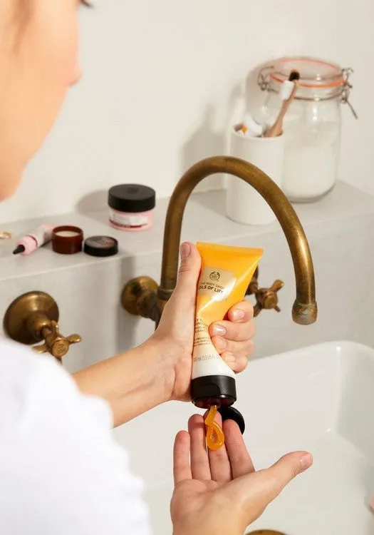 Oils of Life™ Intensely Revitalising Cleansing Oil-In-Gel